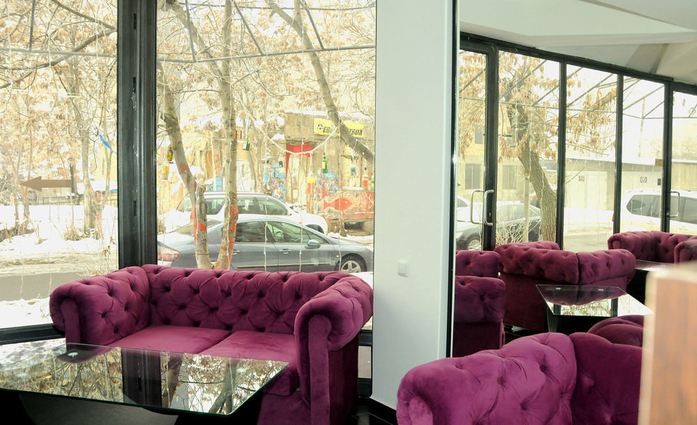 Nor Yerevan Hotel ภายนอก รูปภาพ