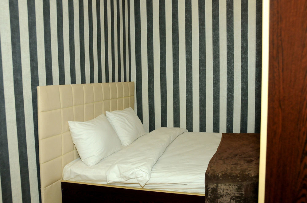 Nor Yerevan Hotel ภายนอก รูปภาพ