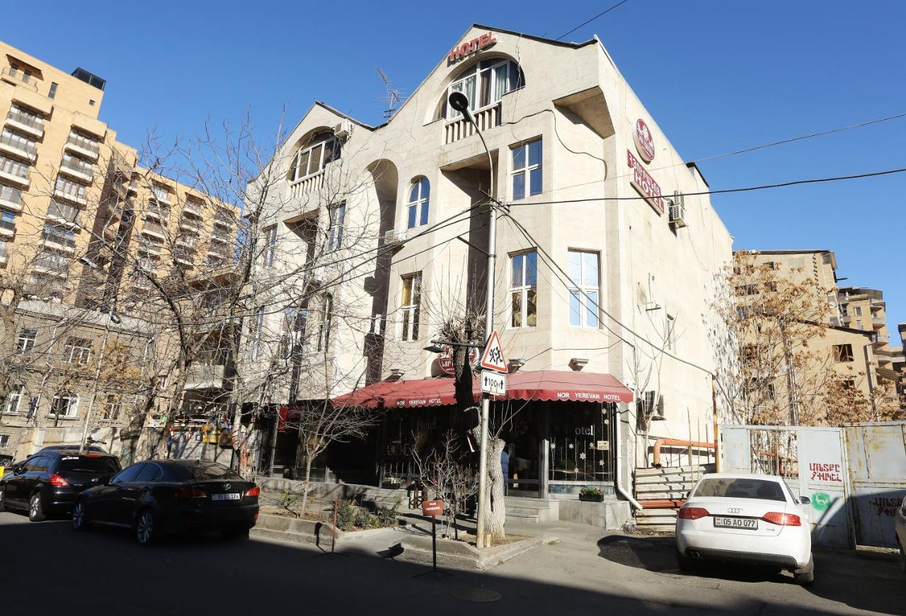 Nor Yerevan Hotel ภายนอก รูปภาพ